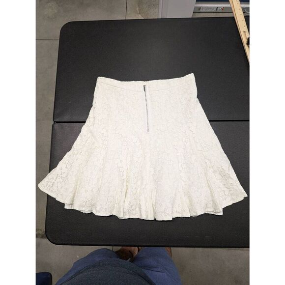 BCBGMaxAzria Lace Paneled A-line Skirt in White Size 08 - Picture 2 of 5